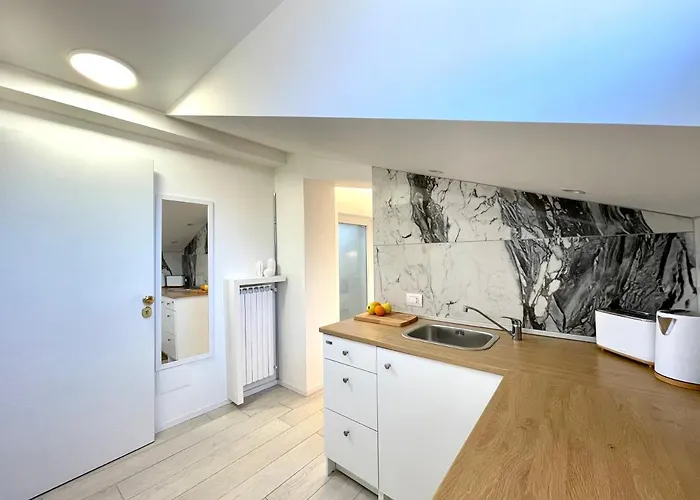 Konukevi Mariarosa 4*