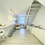 Mariarosa 4*